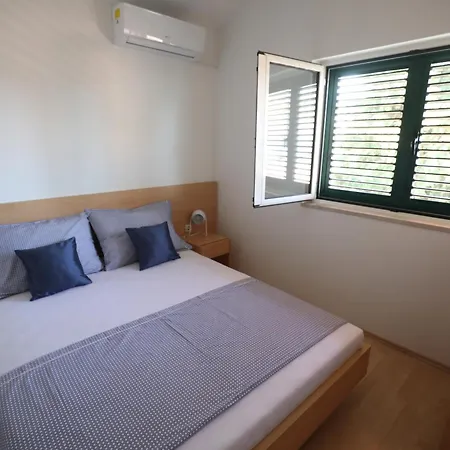 Apartment 1 *