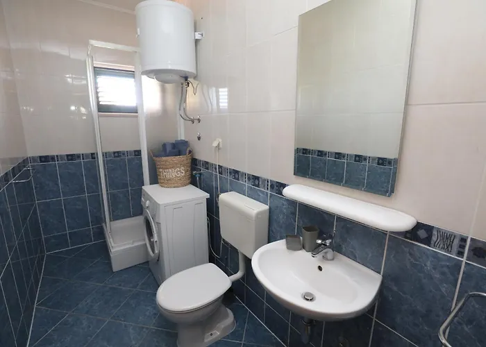 1 Apartment